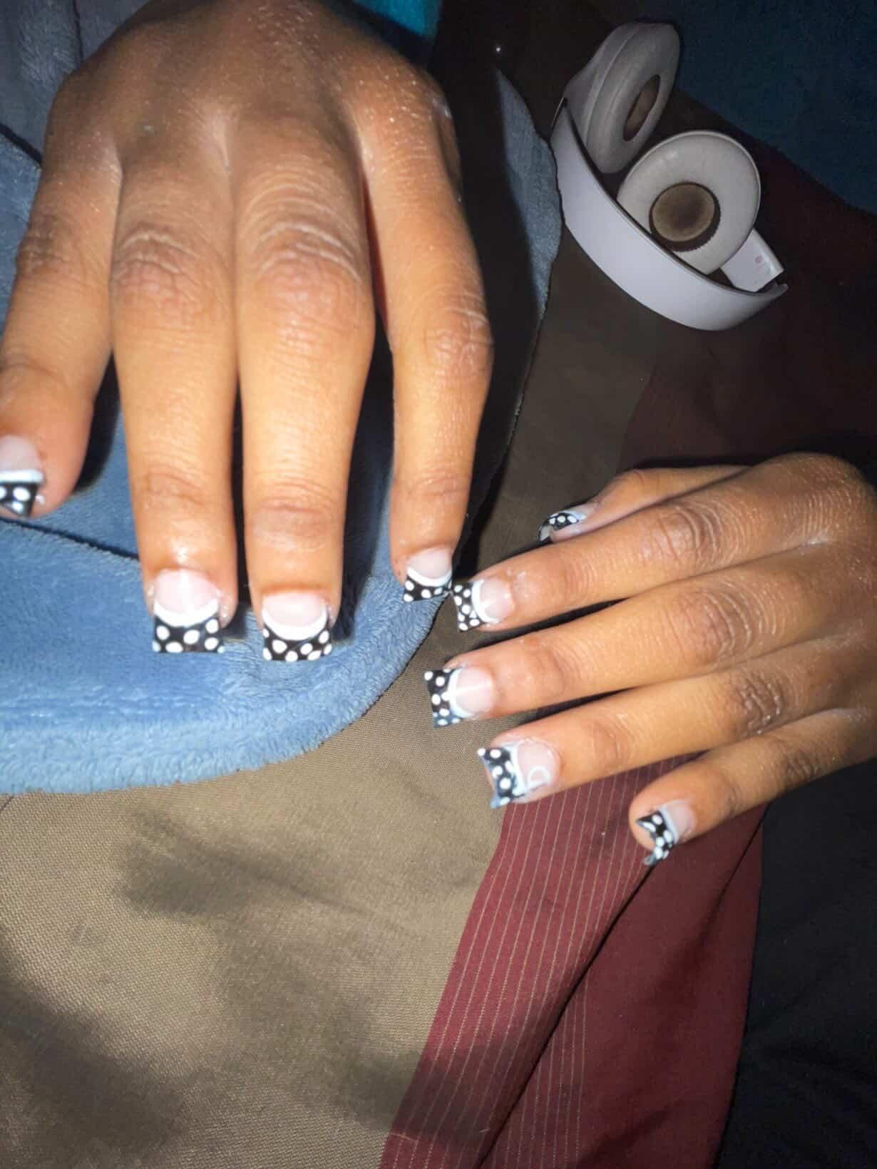 Black and white polka dot nails